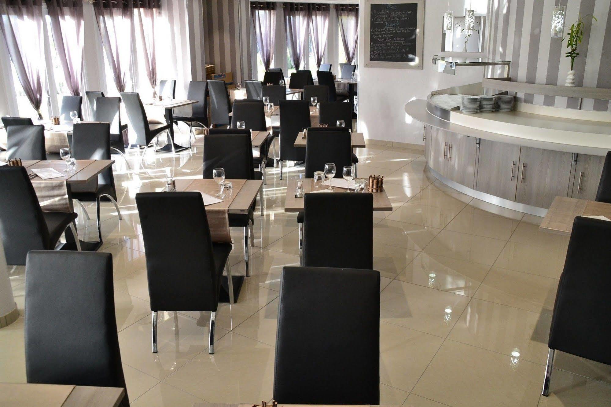 Hotel Le Pavillon De Saint-Lo - Anciennement Lunotel ภายนอก รูปภาพ